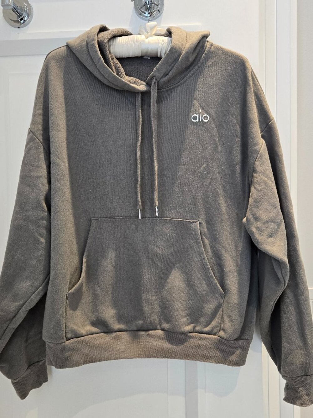 Alo Yoga Accolade Hoodie in Gray
